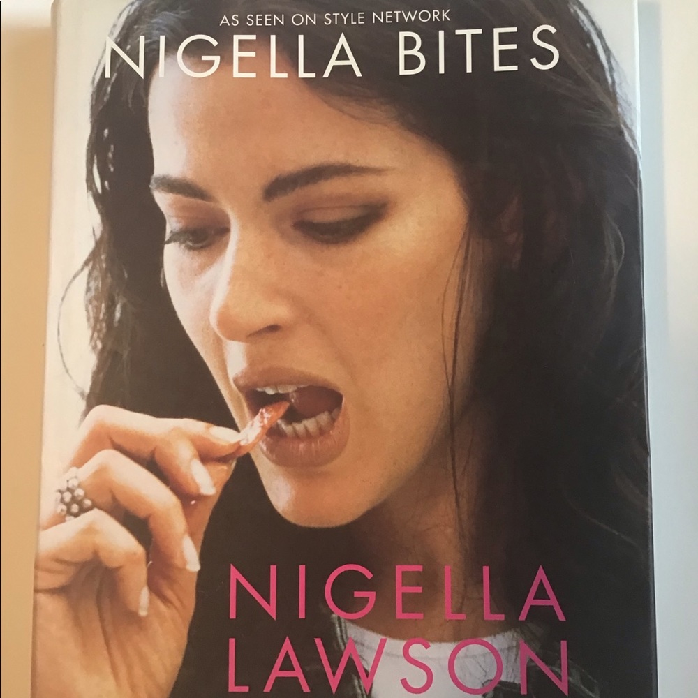 Nigella Lawson Bites Cookbook HC/DJ 1st Ed